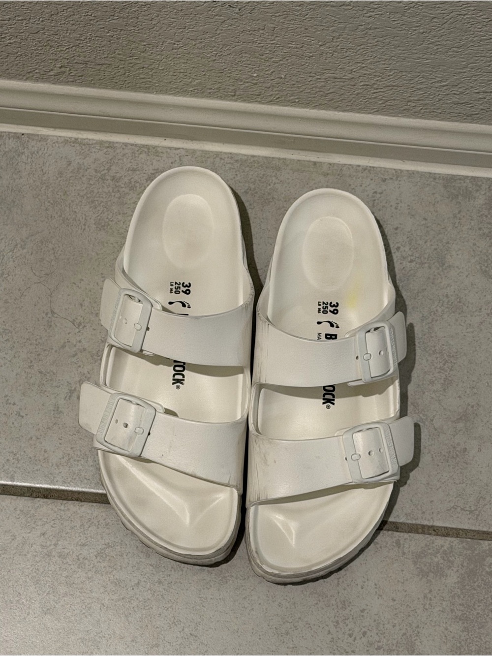 Birkenstock Arizona Essentials Sandals White